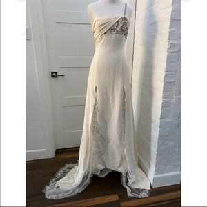 Ines di Santo Wedding Gown 100% Mulberry Silk Beaded Embroidered